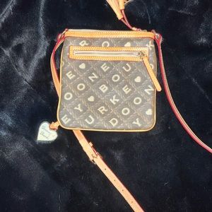 Dooney & Bourke small purse